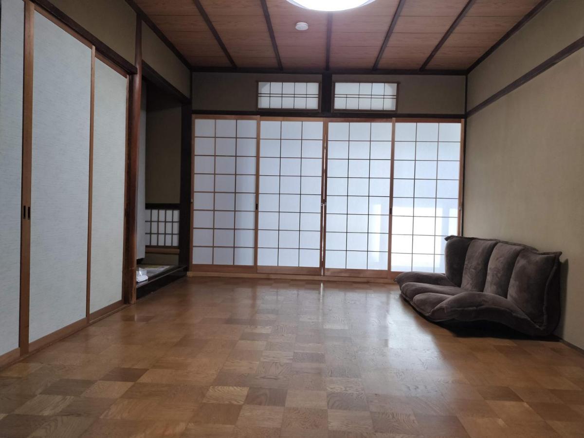 Retro Villa Fooga 昭和町屋貸切 風雅 Kinugasa Exteriér fotografie